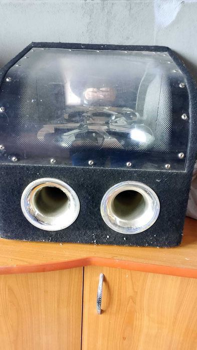 Vand statie tun de bass si navigatie in perfecta stare de functionare