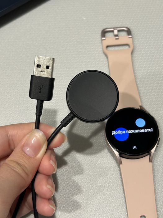 Продаю часы Samsung Galaxy Watch4