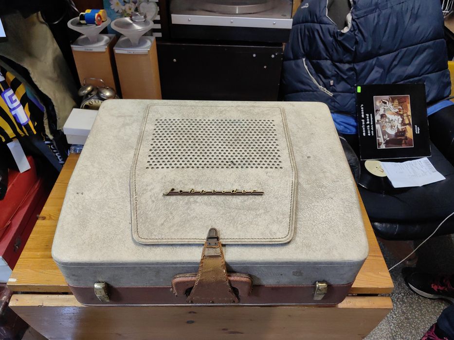 Лампов грамофон Schneider Cantate