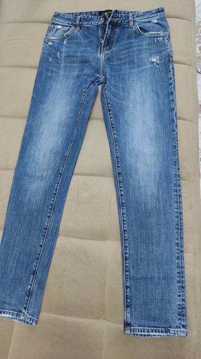 Продаются джинсы DOLCE  GABBANA. маde in ITАlY .Возможен торг.