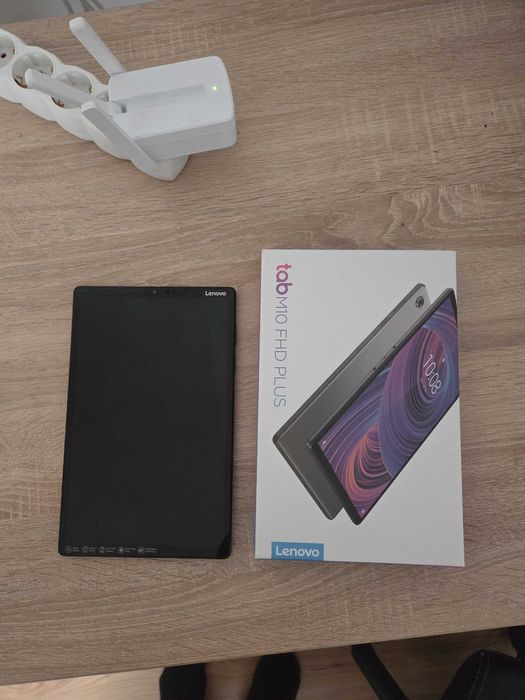 Tableta Lenovo tabM10 FHD PLUS (produs nou)