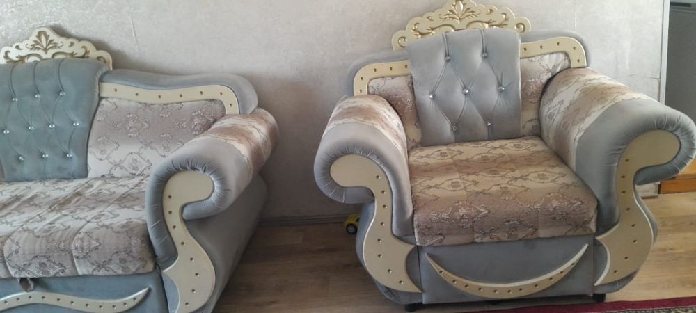 Продам диван классический