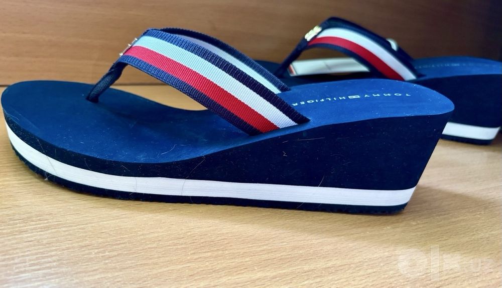 Женские  брендовые сланцы Tommy Hilfiger 38-38,5