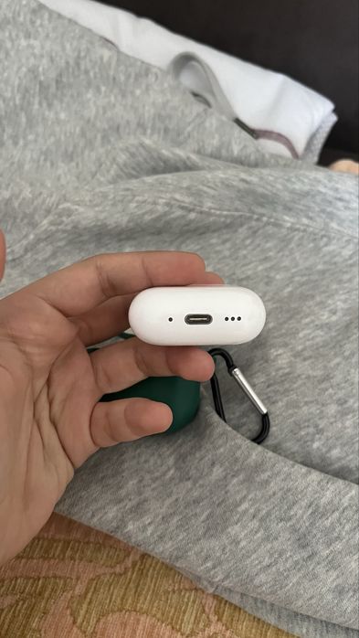 Срочно продам ориг Айрподс 4