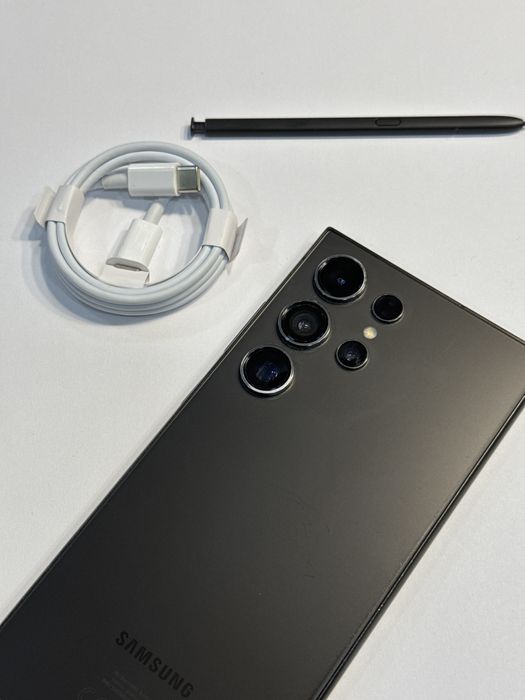 Samsung S24 ULTRA • 512 GB • 12 GB RAM