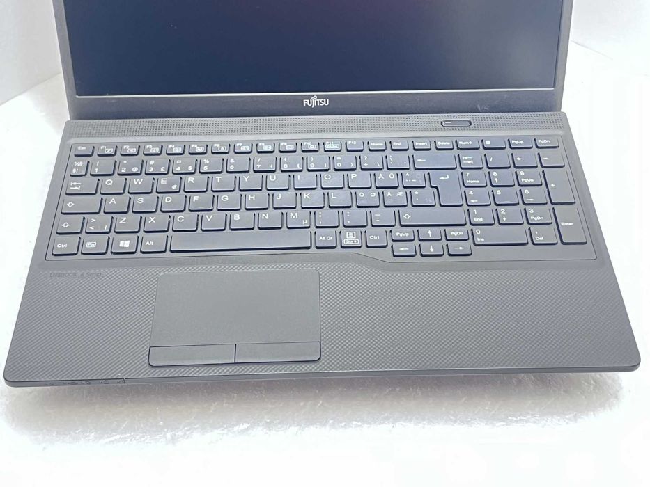 Fujitsu LIFEBOOK A3511 15.6" i3-1115G4 8GB 260GB бизнес клас Гаранция