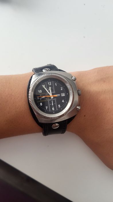 Часовник Diesel DZ4045