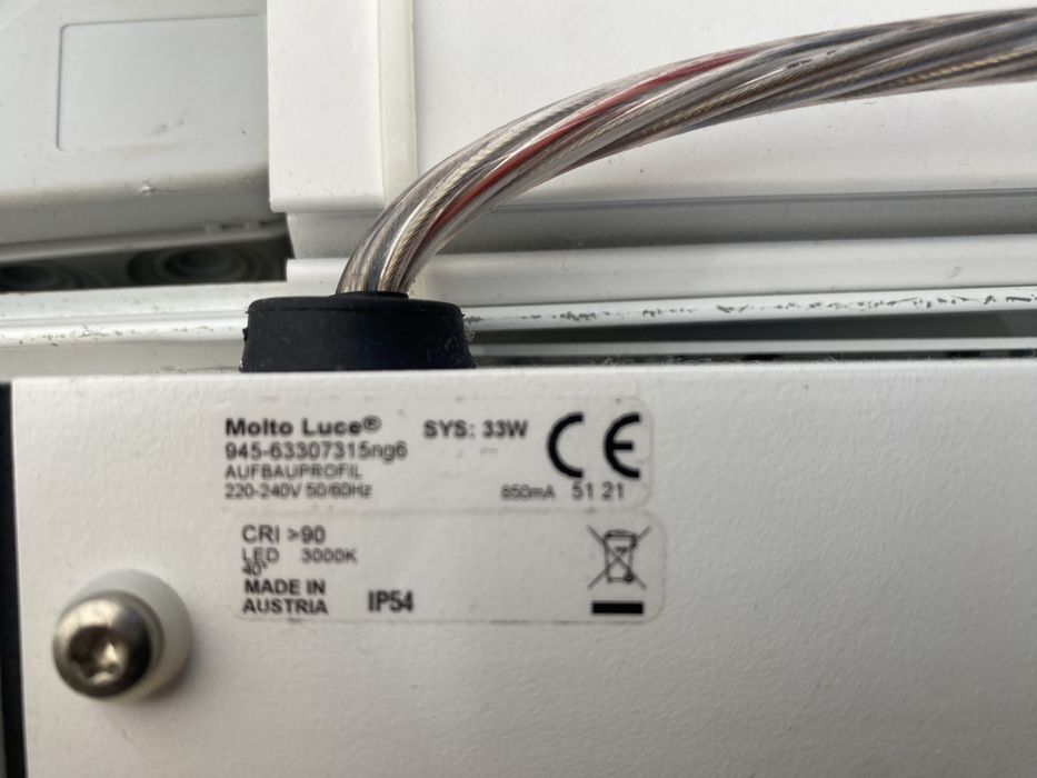 Proiector LED suspendat