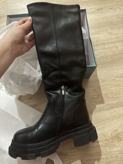 Продам обувь