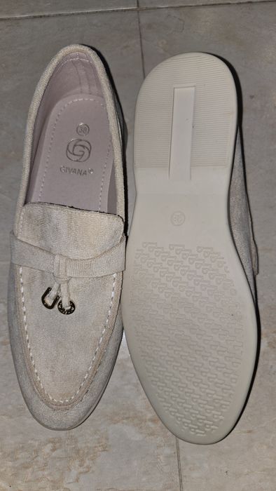 Бежово мокасини Givana