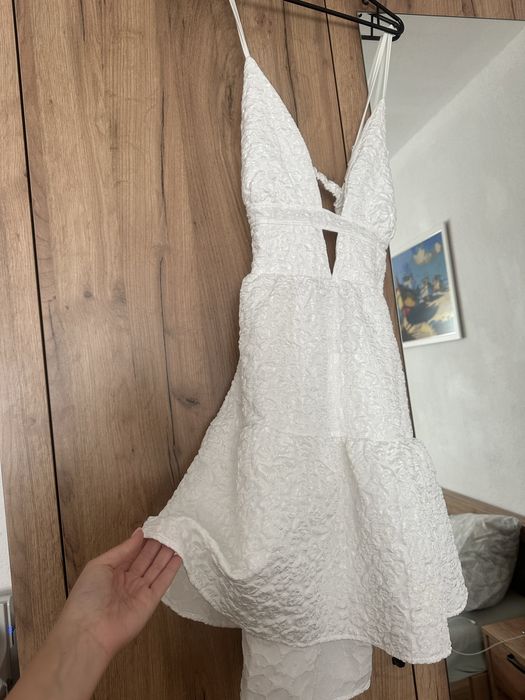 SHEIN рокля и  бял комплект