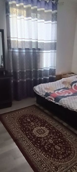 Dom 3 hona 50 m2 tez sotiladi