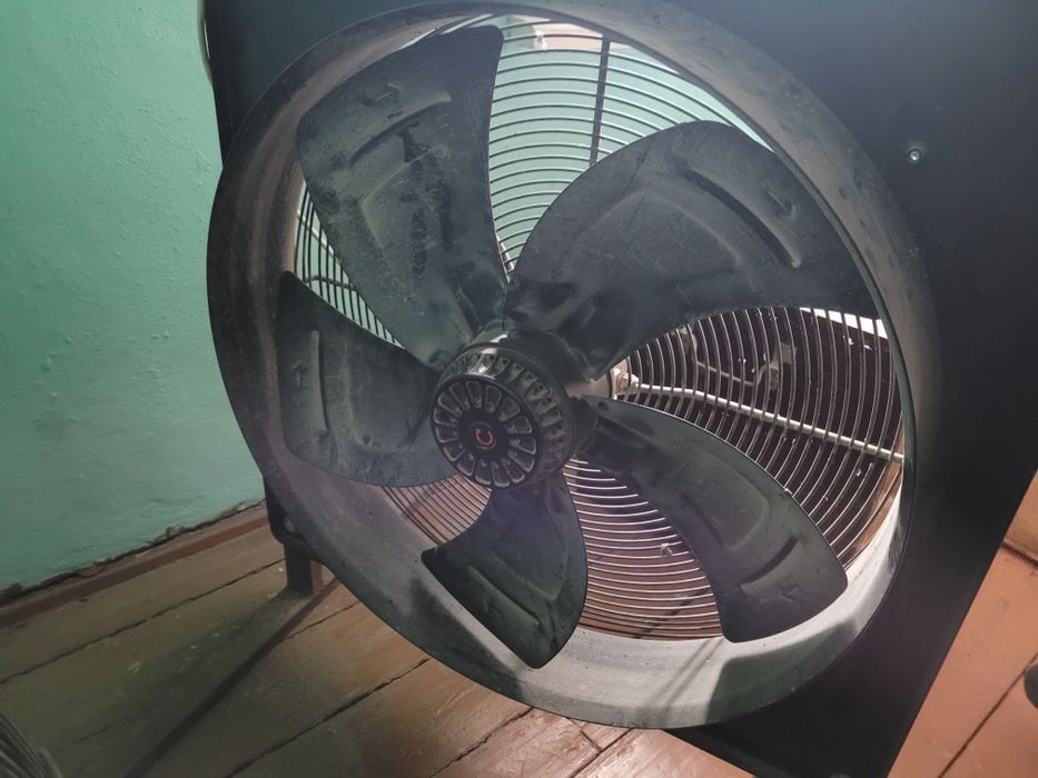 Вентиляторы практически новые