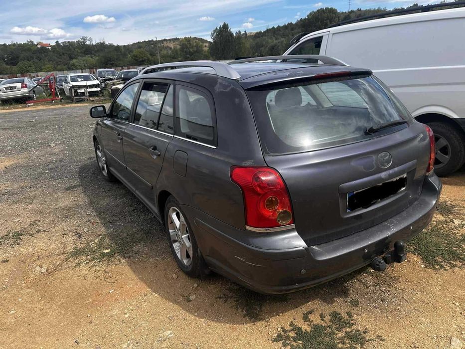 На части Toyota Avensis 2 2 D4D 150 к с 2004 г.