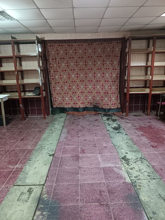 Сдам гараж , помещение