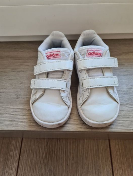 Детски обувки Адидас,номер 23 1\2