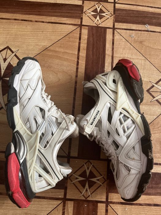 продам track2 balenciaga