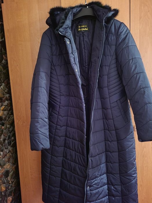 Продам женскую куртку