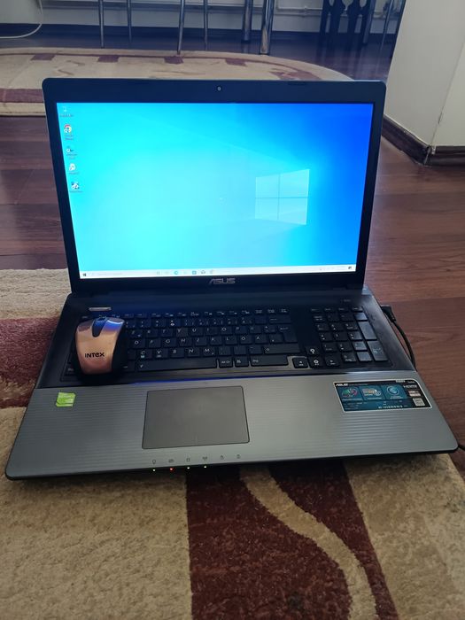 Laptop Asus i7 hdd 3 Tera sau i5