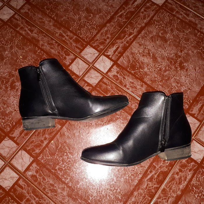 Черни боти Tendenz