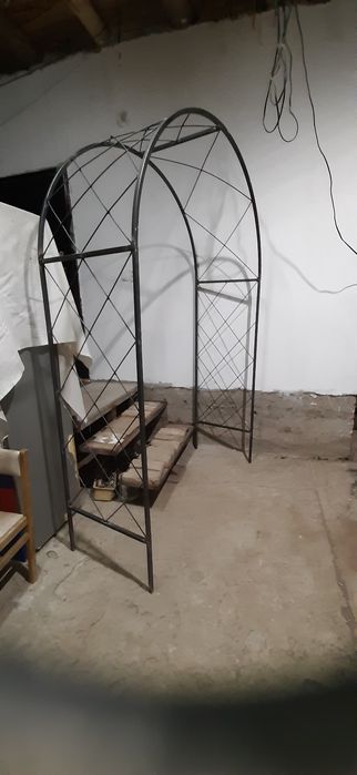 Арки садовые декоративные