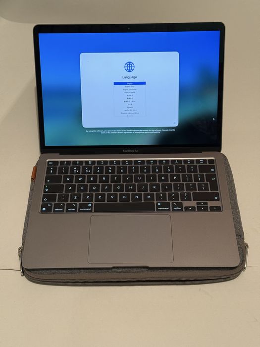 MacBook Air 13-inch M1