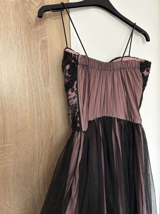 Продавам бална рокля