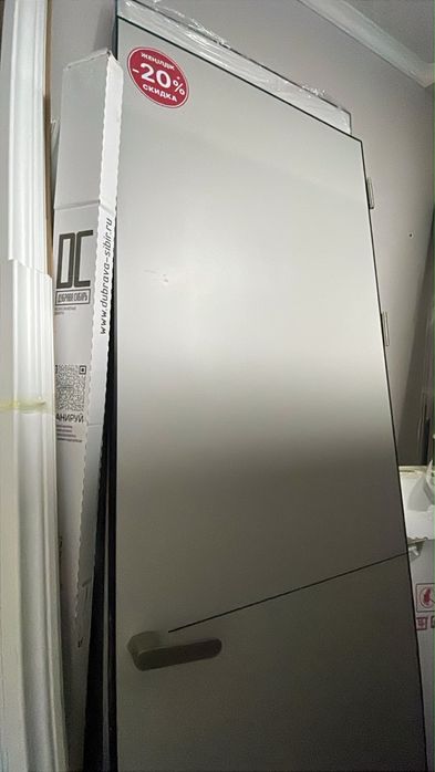 Продам витринные двери 220 комплект