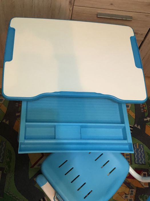 Set birou pentru copii reglabil pe înălțime