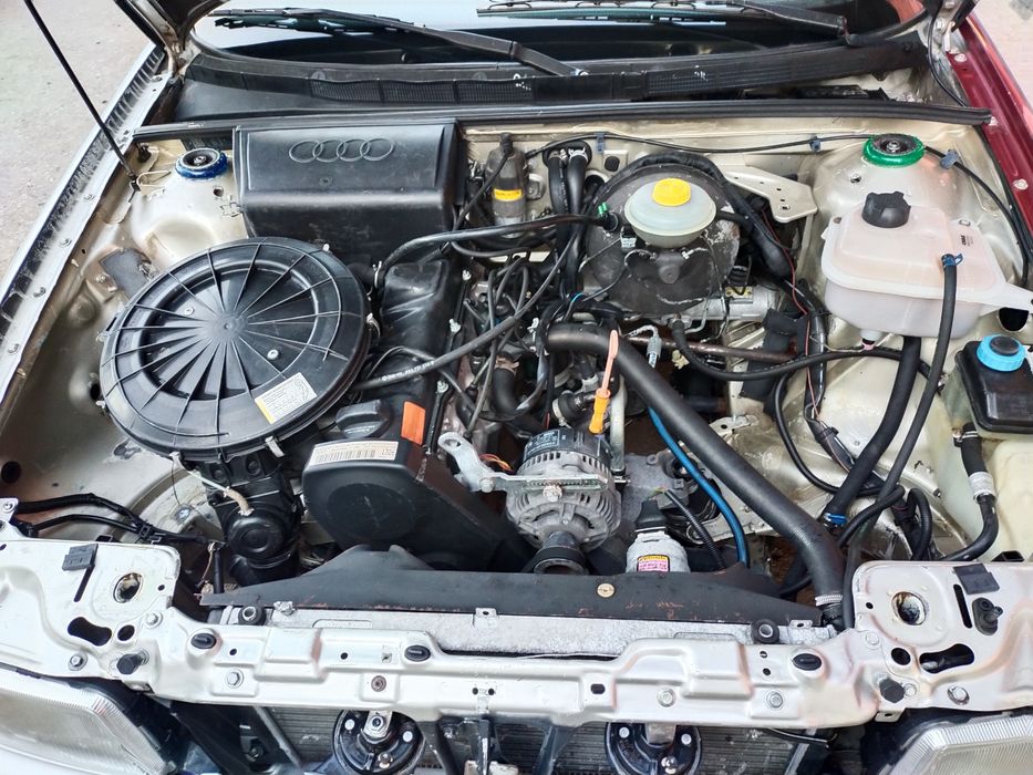 Продам Ауди 80          ,