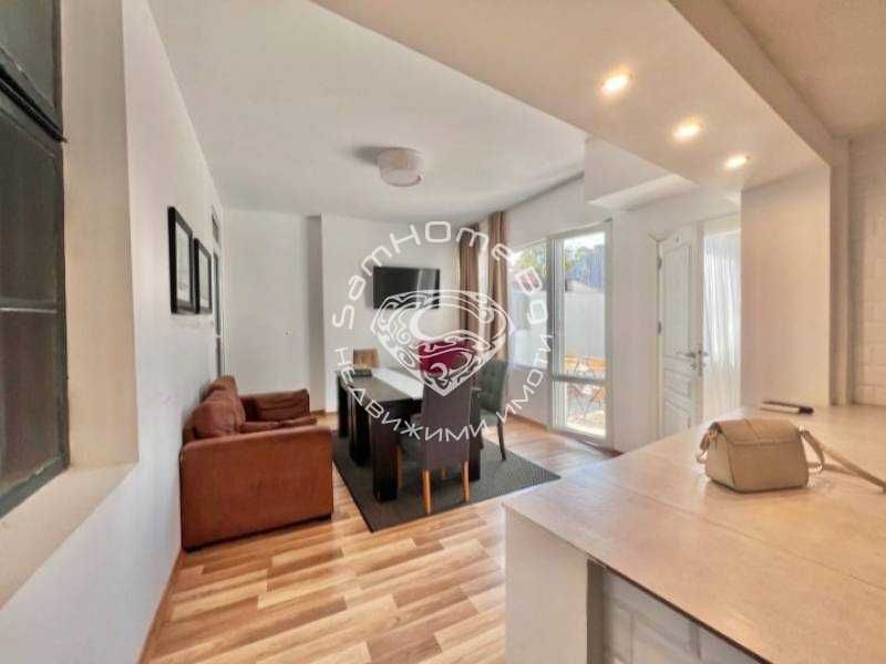 Дава се под наем Тристаен апартамент в Варна, Общината - 90 кв.м за 800 € - Снимка #1