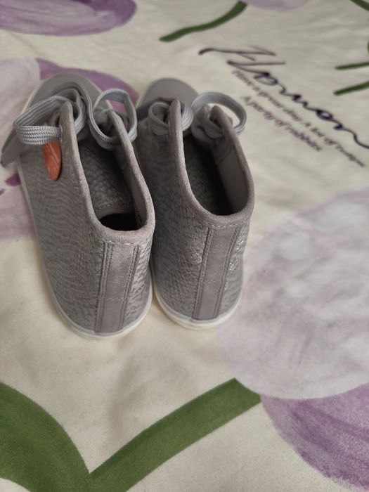 Кецове by Young Dimension