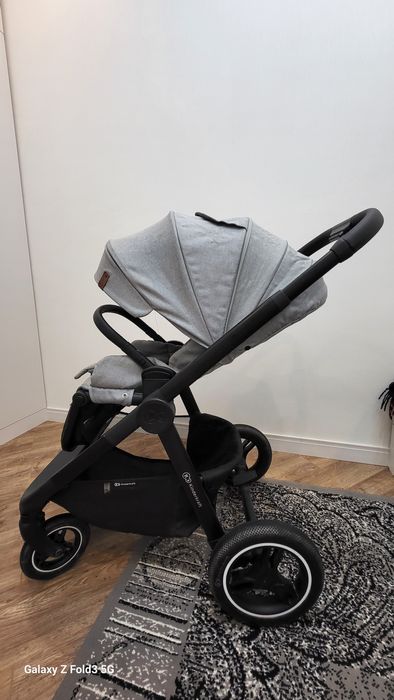 Детская коляска 2 в 1.
