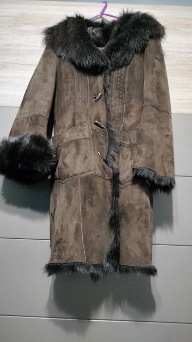 Cojoc maro din blana naturala foarte calduros