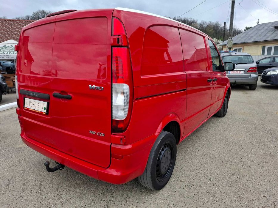 MERCEDES Vito 110 Autoutilitara 3 locuri 2.2CDi E5 6 trepte AC, recent adus Olanda