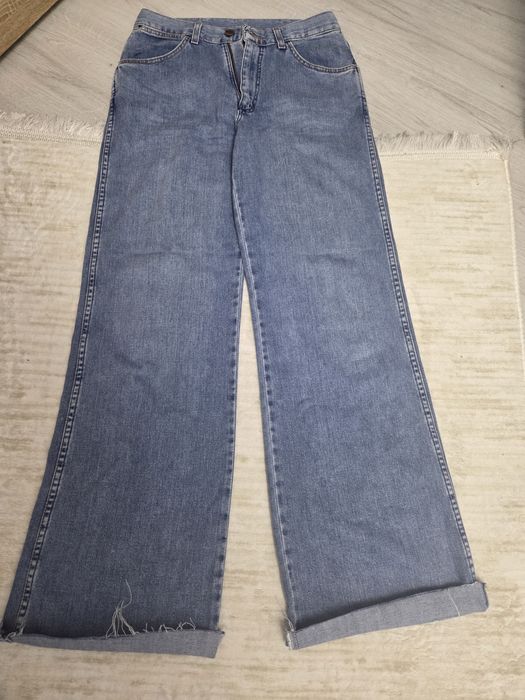 Blugi damă evazați