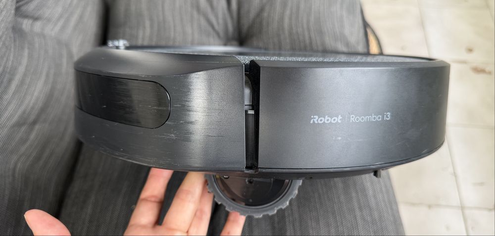 Прахосмокачка робот IROBOT ROOMBA i3