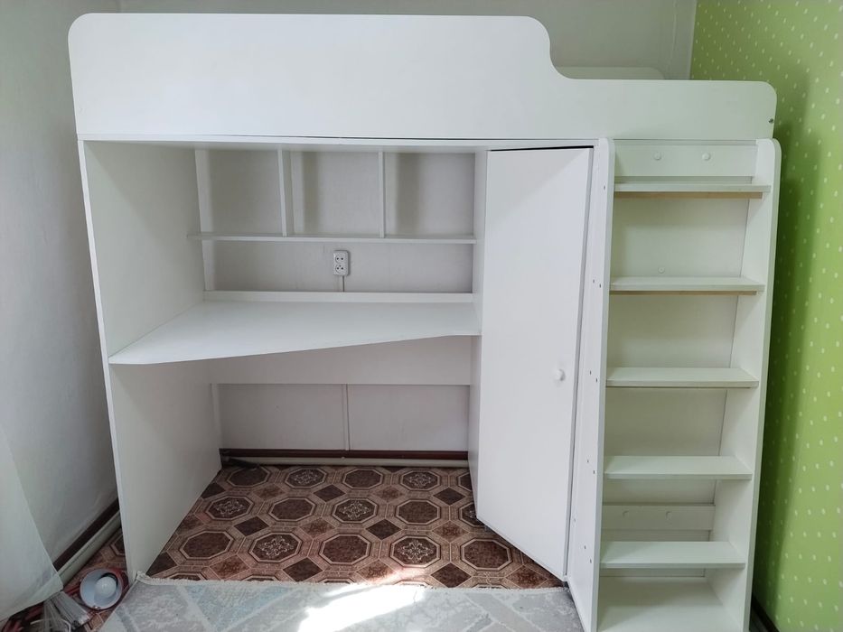 Продам кровать чердак