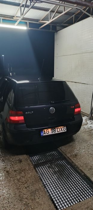 Vand golf 4 1.9 TDI fac si schimb cu 1.8T