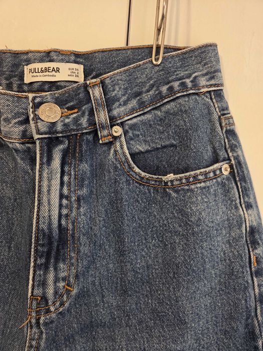 Дънки  PULL&BEAR, модел mom fit , размер 34