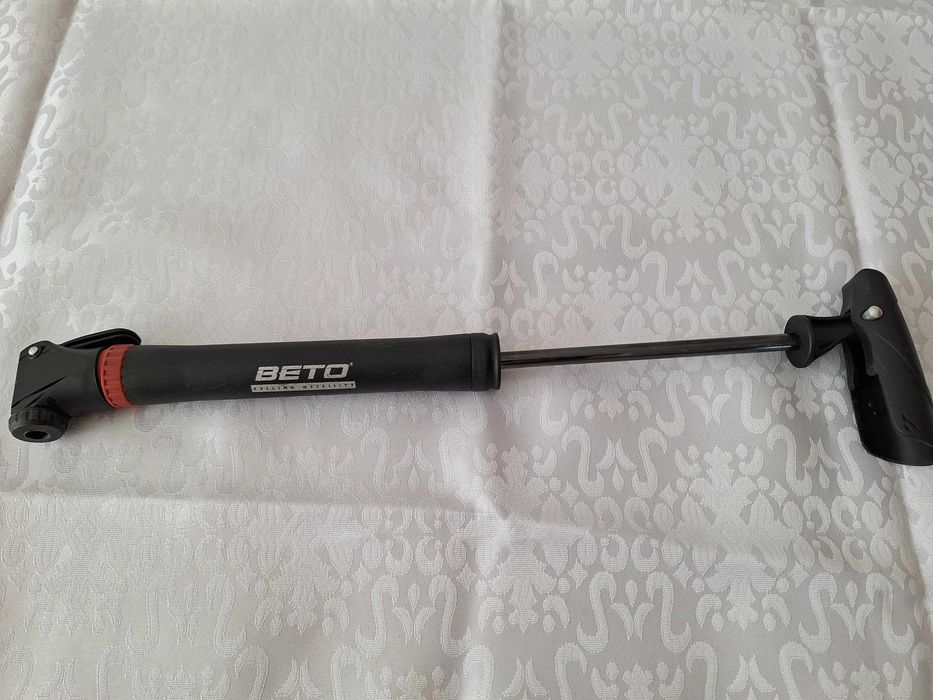 Pompa pentru bicicleta - folosita, stare buna