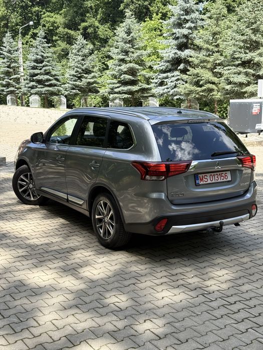 Mitsubishi OUTLANDER 7locuri 4x4  GARANTIE 1 an