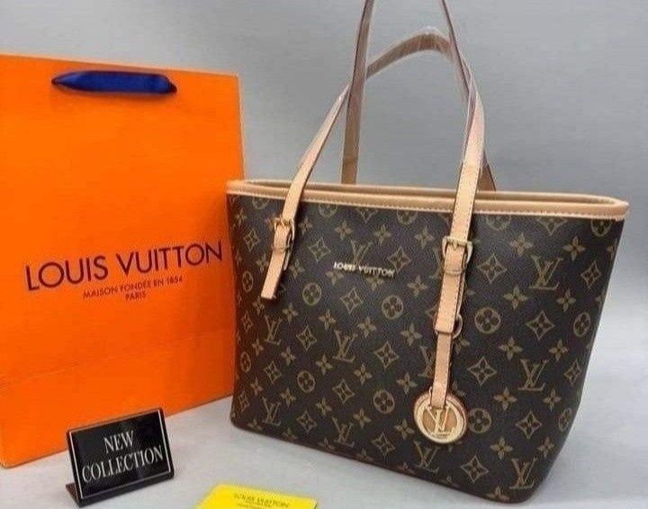 Geanta damă model office,logo metalic auriu,saculet, etichetă