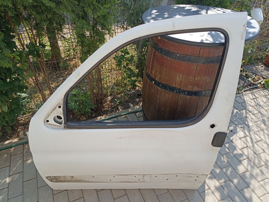 Portiera stânga față Peugeot partner Citroen berlingo
