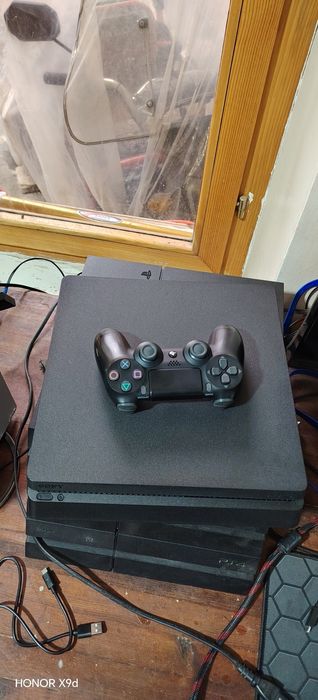 PS4 Slim 12.00 version 1 TB 2ta djostik
