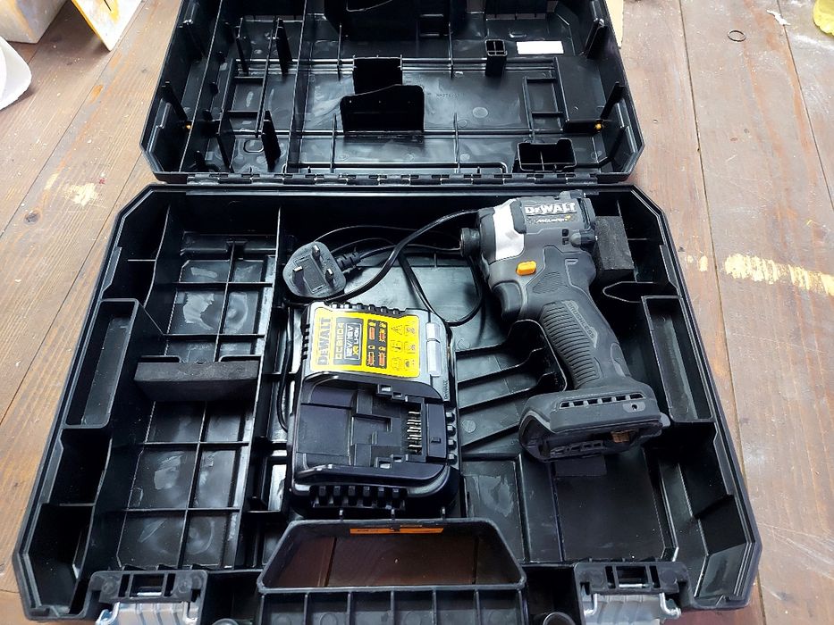 DeWALT DCF85 McLaren