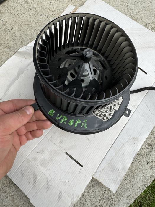 Ventilator aeroterma bord plansa bord interior habitaclu passat b6 b7