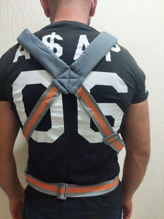 Кенгуру подходящо за новородено