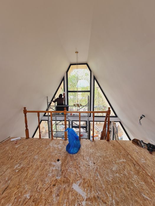 Reazlizăm în TOATĂ ROMÂNIA case și garaje pe STRUCTURĂ METALICĂ
dar si