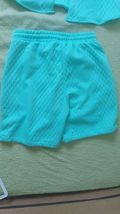 Тюркоазен екип. ЧИСТО НОВ